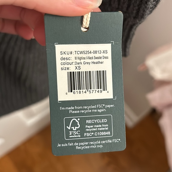 Tentree Knited Dress - Picture 2 of 3